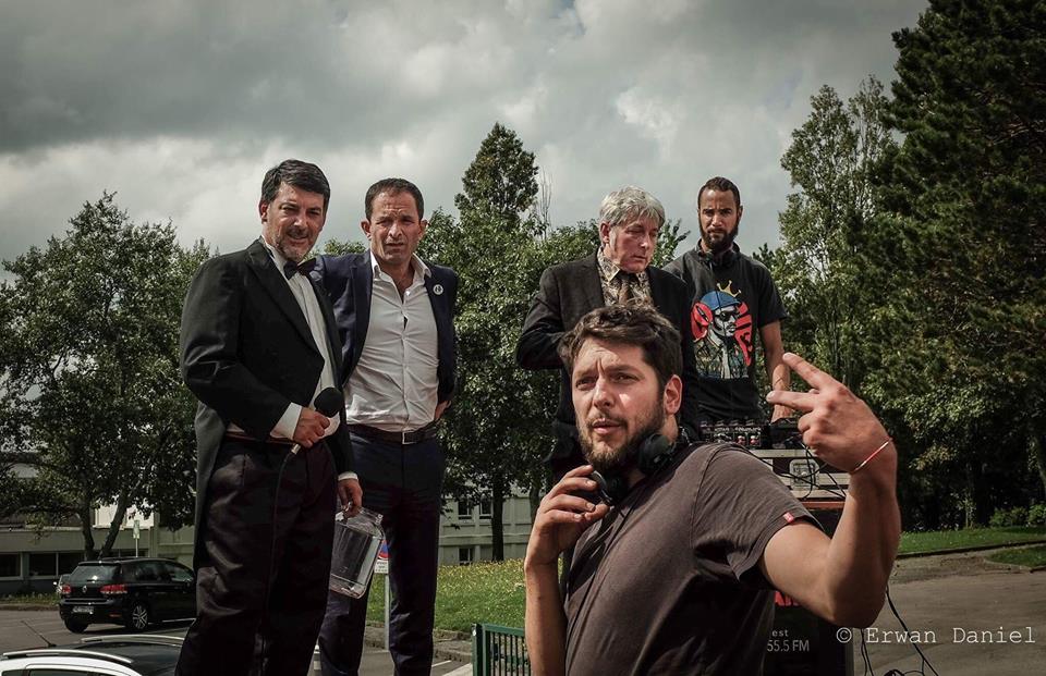 Jules Raillard, au premier plan, sur le de tournage de On k'Air. Parmi les comédiens ce jour-là, Benoît Hamon !