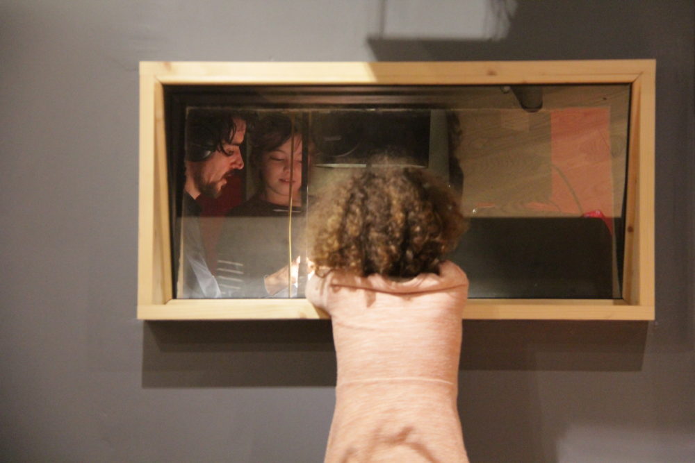 Jean-Claude Rozec et ses deux interprètes principales, Elisa le Bel-Sorel et Léane Coulibaly