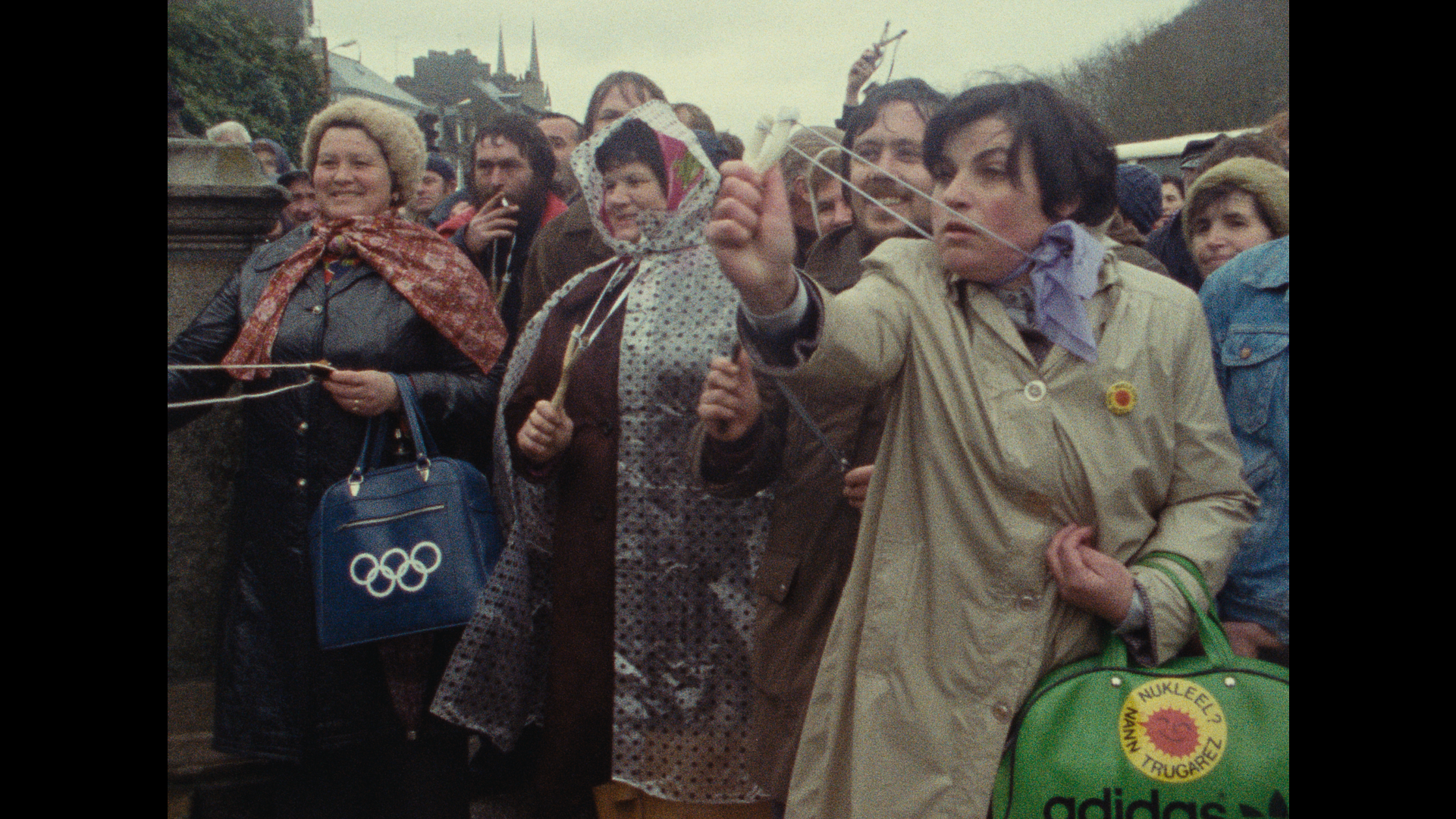 @Félix Le Garrec:Plogoff, des pierres contre des fusils 3